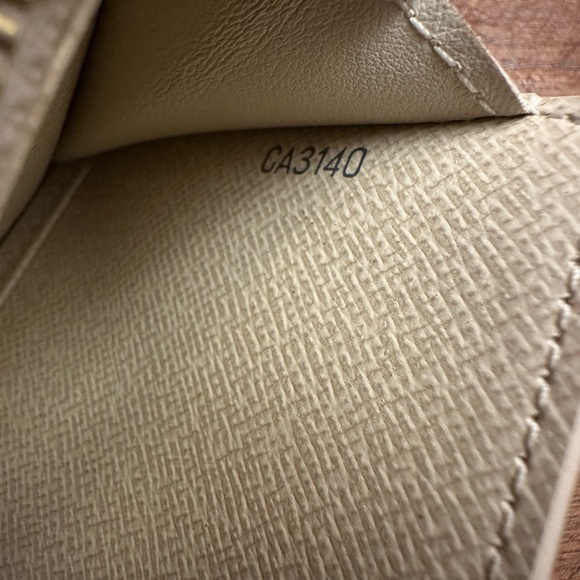 Louis Vuitton Damier Azur Alexandra Wallet - Picture 12 of 16